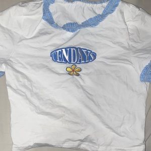 short sleeve cropped t shirt